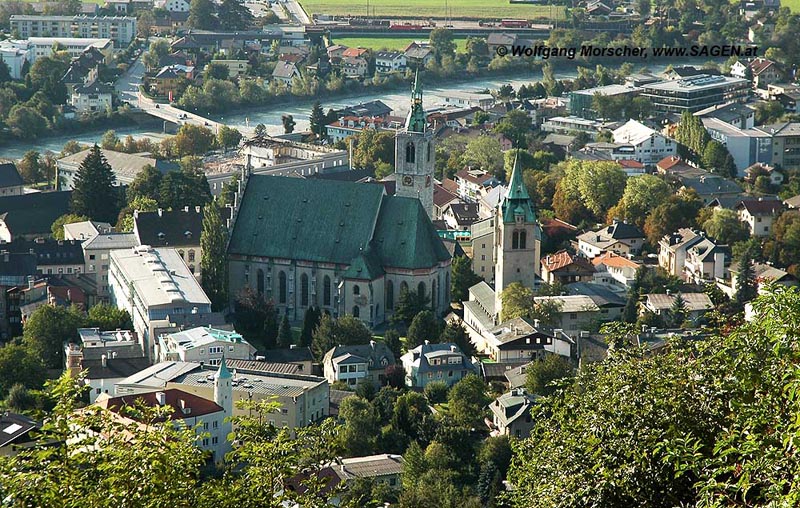 Blick von der Burg Freundsberg auf den Stadtkern von Schwaz, Tirol © Wolfgang Morscher