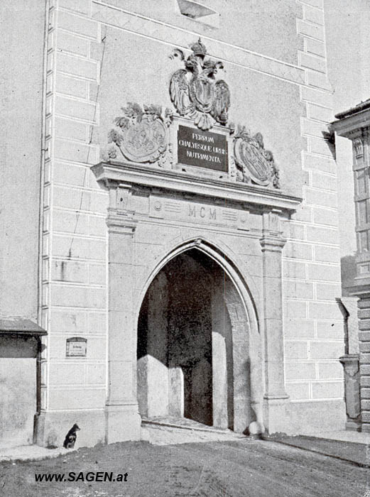 Waidhofen a. d. Ybbs; Tor des Ybbsturmes; 1900 renoviert. Inschrift: "Ferrum chalybsque urbis nutrimenta" (Eisen und Stahl ernähren die Stadt)