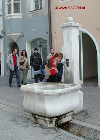 Stadtbrunnen als Durstlöscher  © Berit Mrugalska